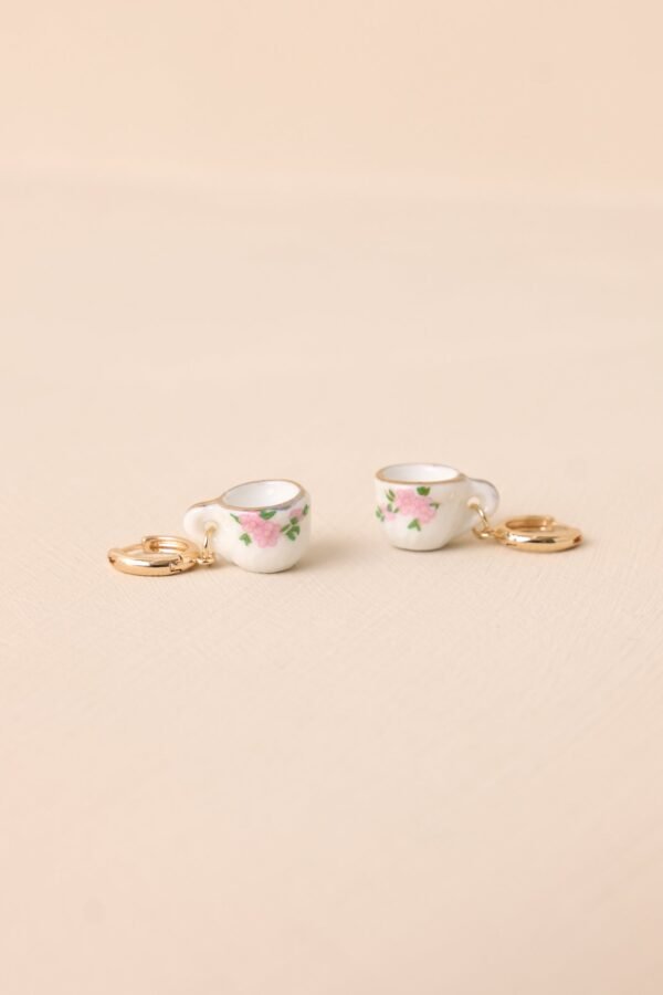 Caf?? On The Corner White Floral Teacup Earrings