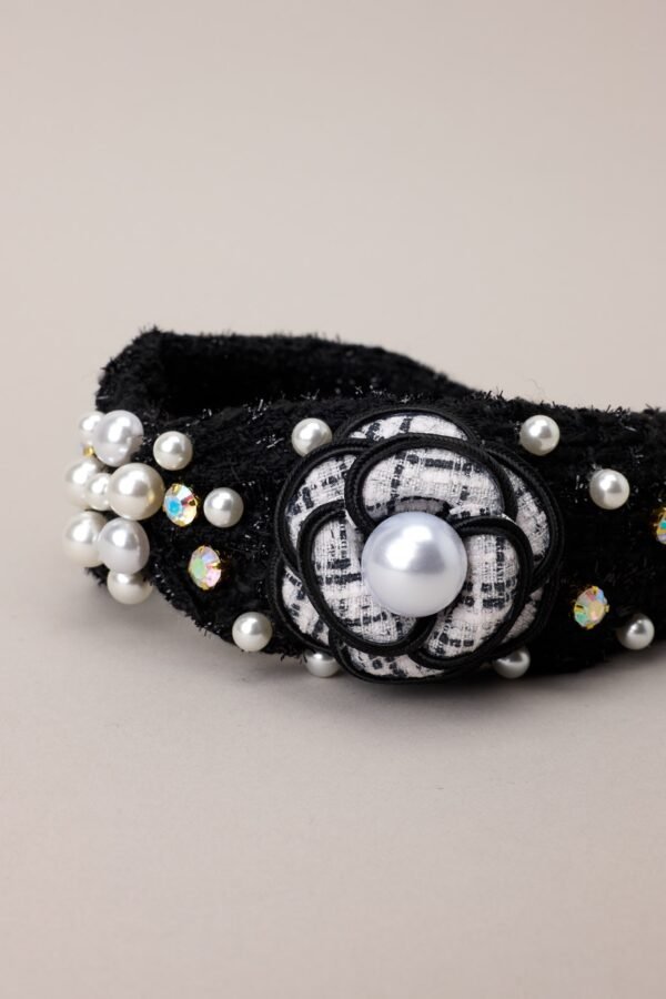 Beauty In Everyday Black Tweed Headband